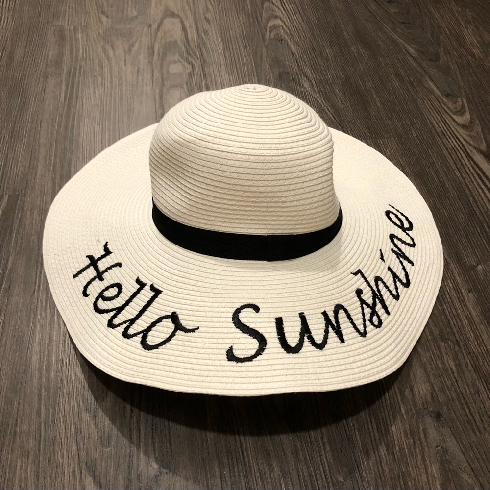 NEW White Hello Sunshine Beach Straw Hat